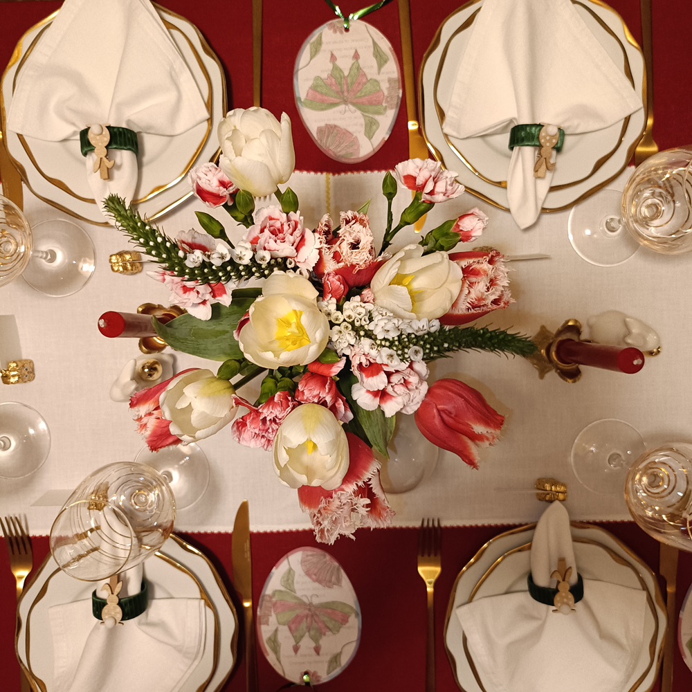 Aranjament masă Paşte 2025