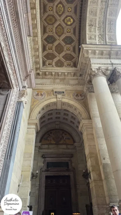detalii intrare Bazilica Sfantul Stefan