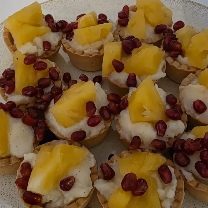 mini tarte cu fructe