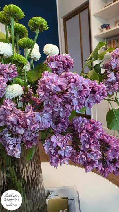 buchet flori cu liliac