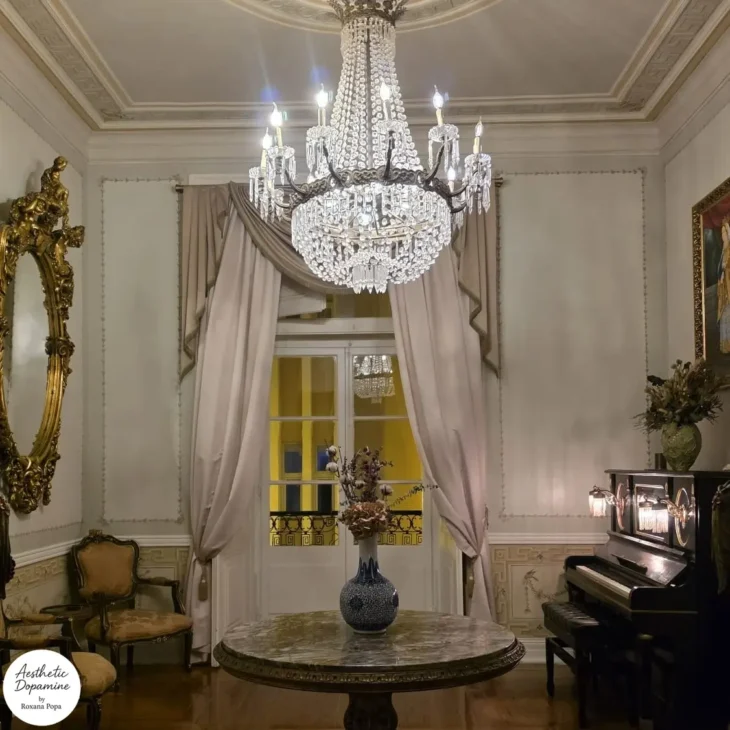 candelabru spectaculos din hotel Lisabona