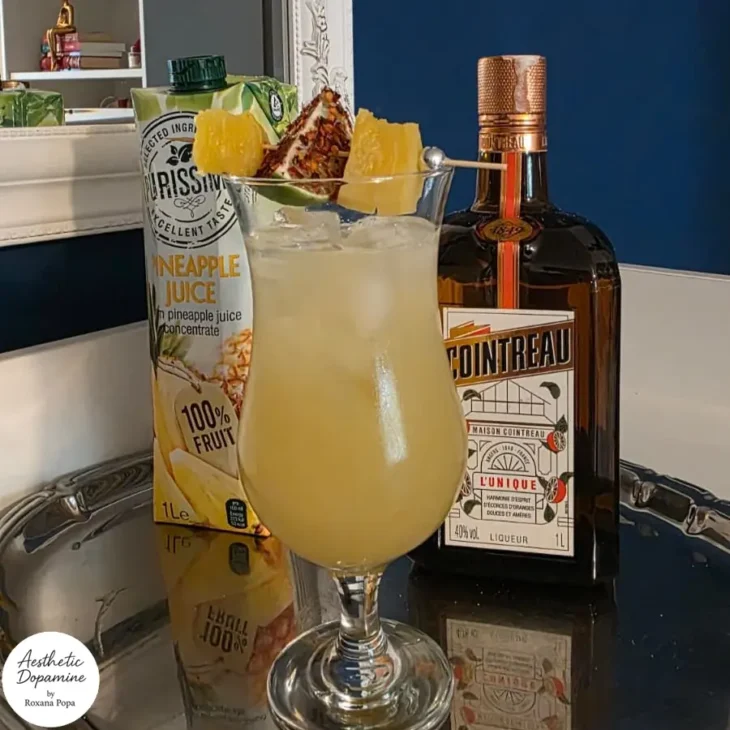 Pineapple & Cointreau Fizz