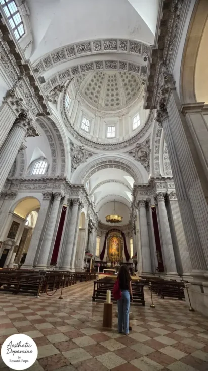 interior catedrala Brescia